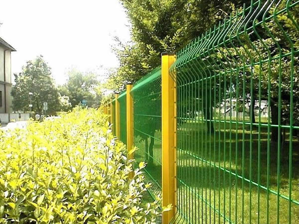桃型柱（zhù）護欄網